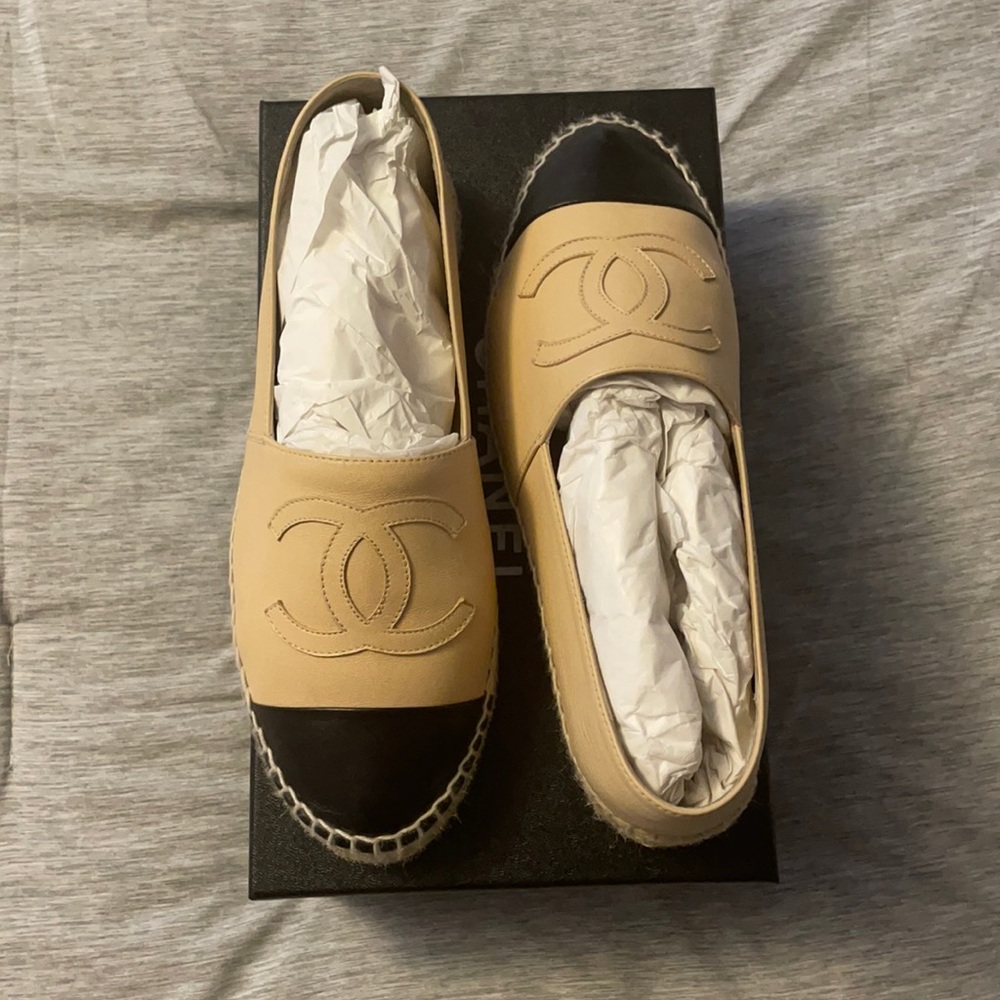 COPY - Chanel Lambskin CC Espadrilles Beige Black